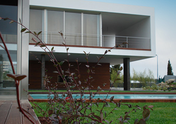 //Cliente: Particular<br/>
                                                                                      //Ano: 2006<br/>
                                                                                      //Local: Belas Clube de Campo